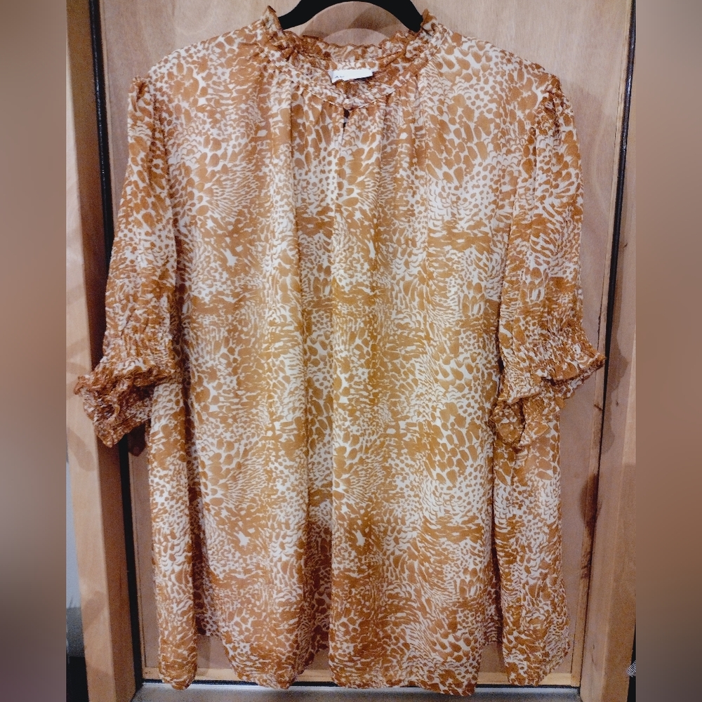 Ava and Viv Fall Collection - Painted Abstract Animal NWOT